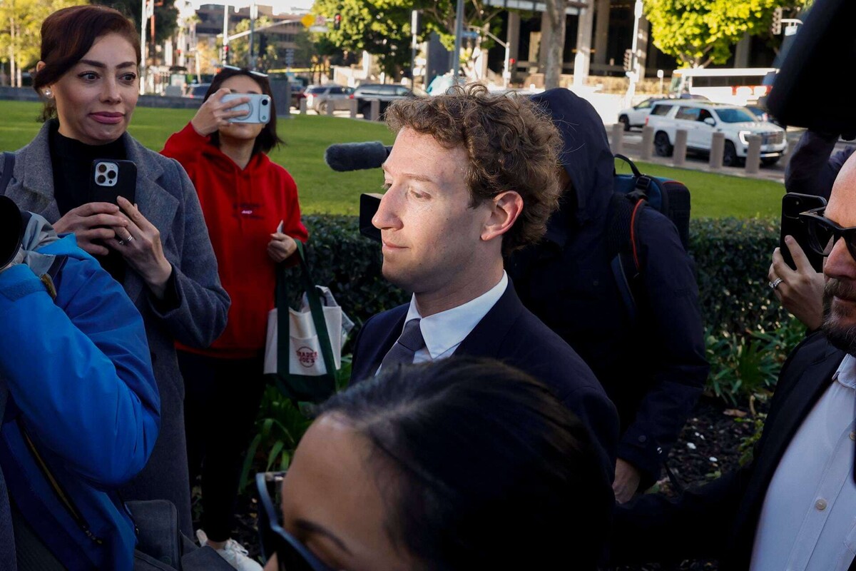 Meta Lays Off 700 Employees to Accelerate AI Strategy