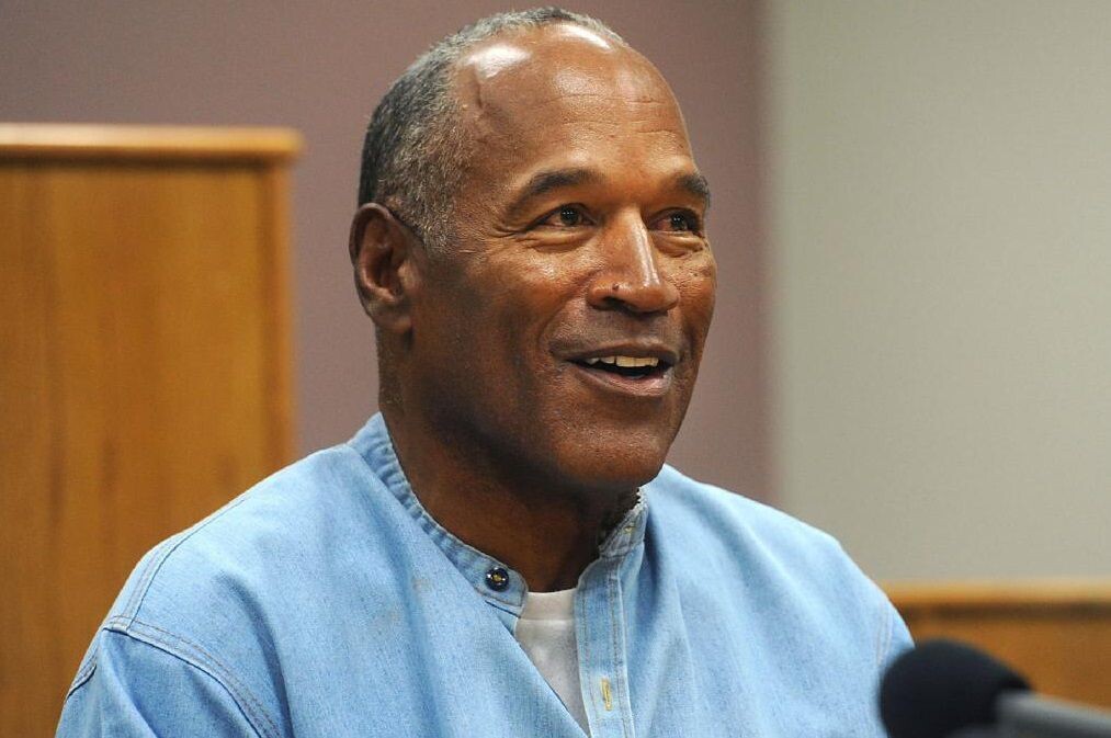 Бывший игрок NFL О. Дж. Симпсон умер в возрасте 76 лет после борьбы с раком