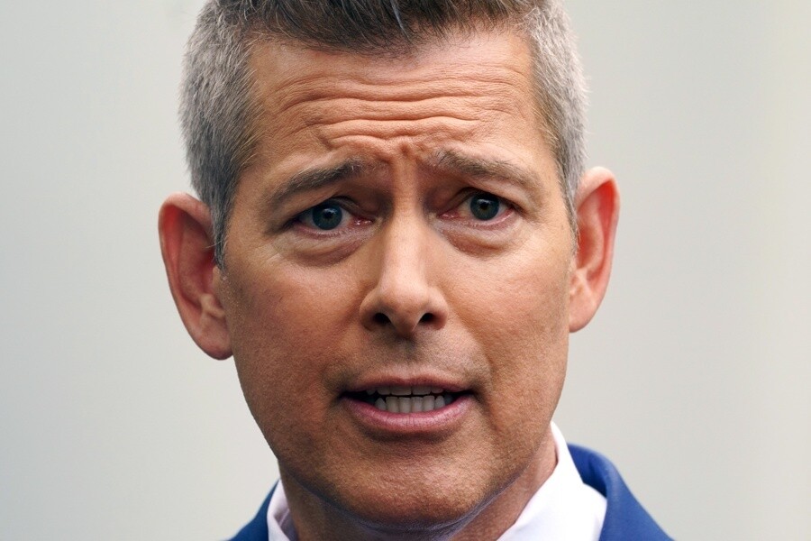 Штормы в США усложняют начало рекордного сезона поездок на День благодарности