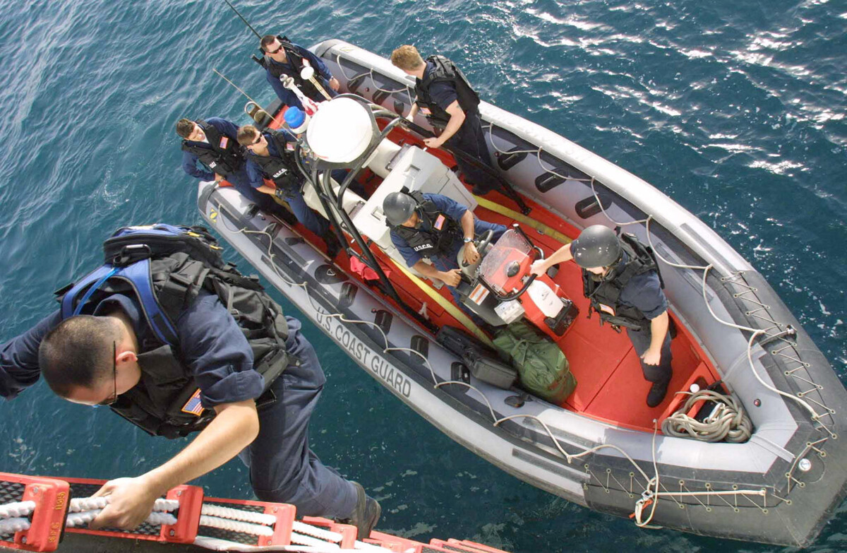 Tragedy in San Diego: Boat Capsizes, Lives Lost