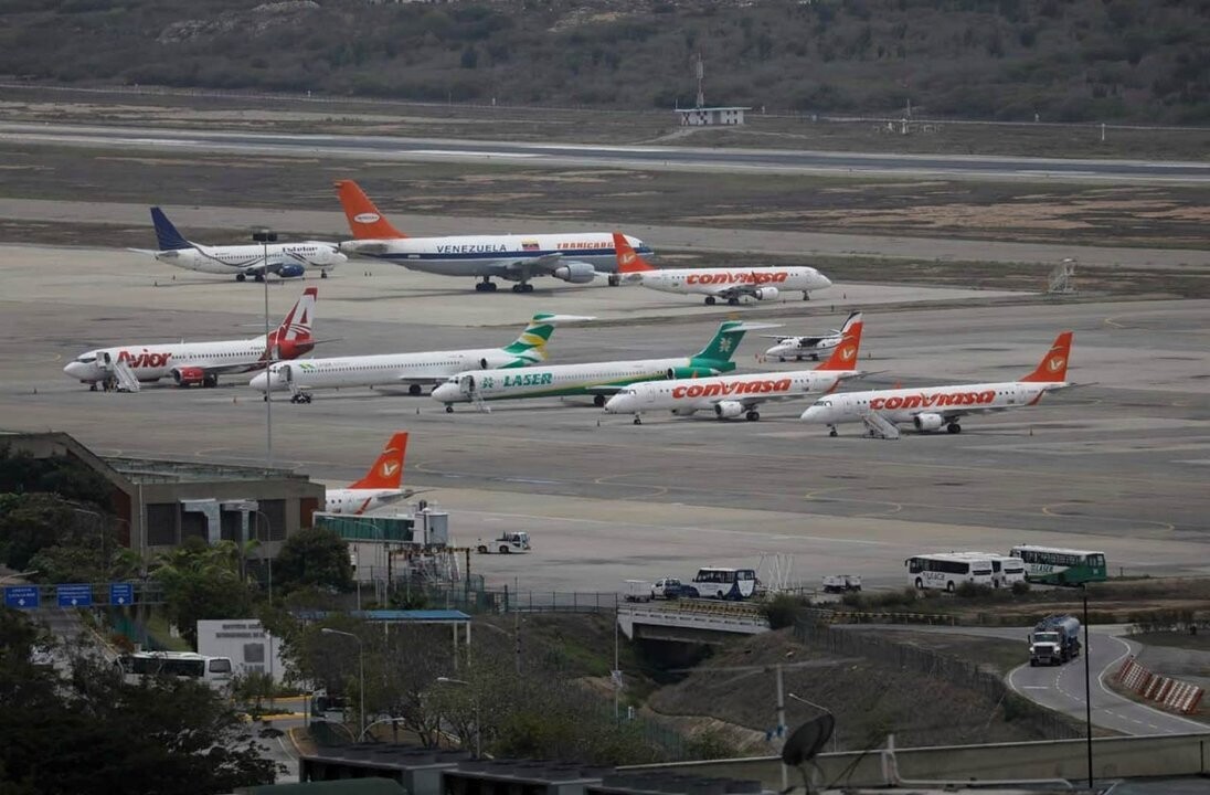 Trump Orders Closure of Venezuelan Airspace