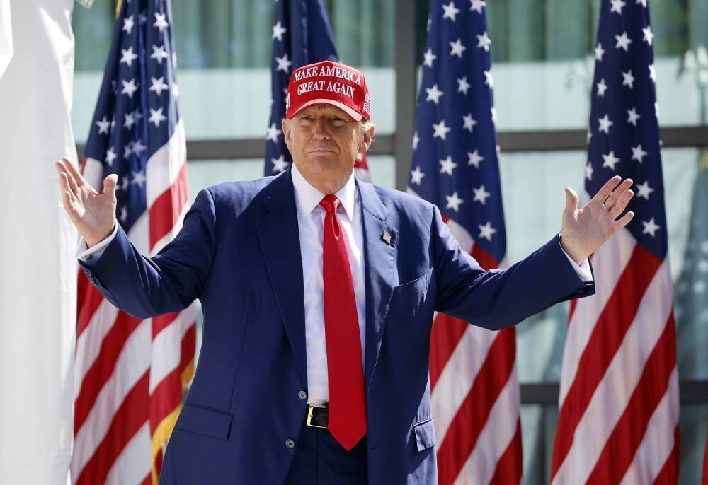 Трамп предлагает автоматически выдавать грин-карты иностранцам с высшим образованием в США
