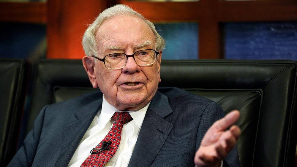 Berkshire Hathaway продает акции Apple на фоне налоговых опасений