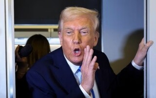 Trump Congratulates First American Pope