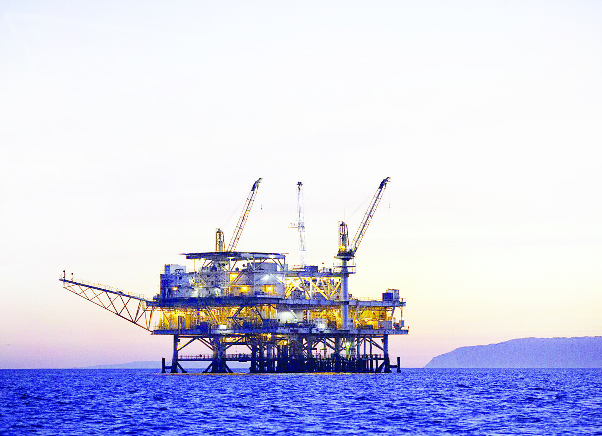 Небольшое снижение цен на нефть на фоне позитивных экономических данных США