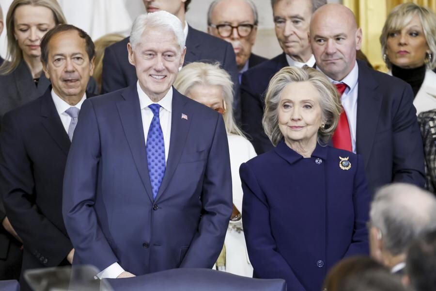 Los Clinton declararán por el caso Epstein