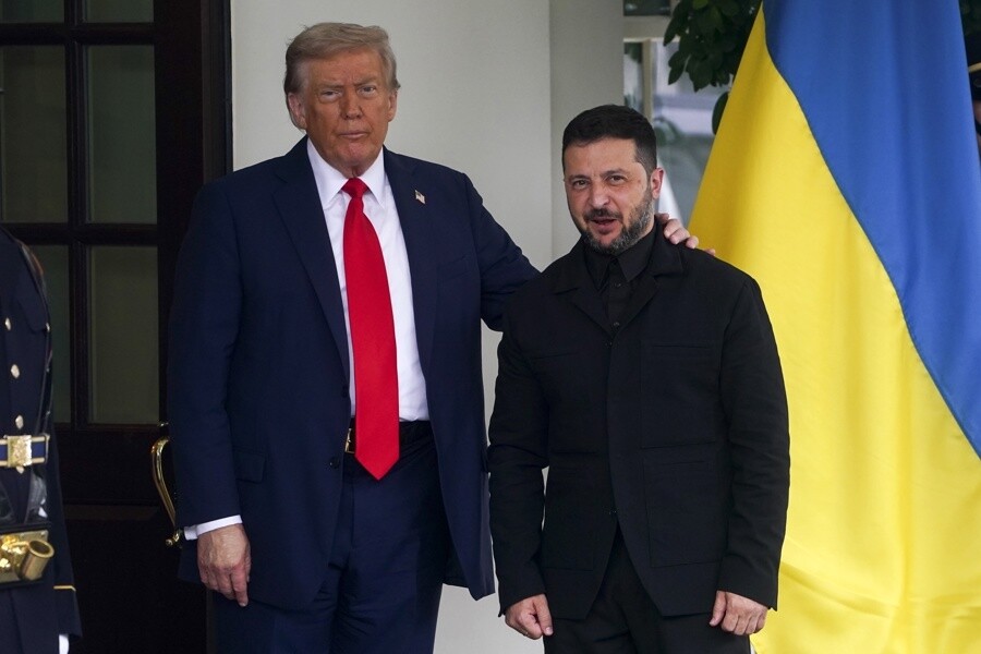 Trump Gives Ukraine Ultimatum on Peace Plan