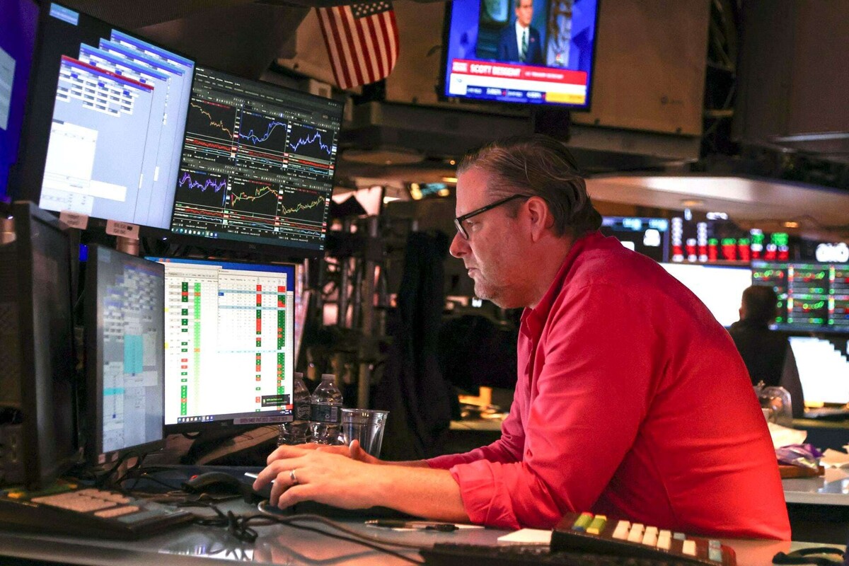 Wall Street Closes Up Nearly 3% Amid US-Iran Ceasefire