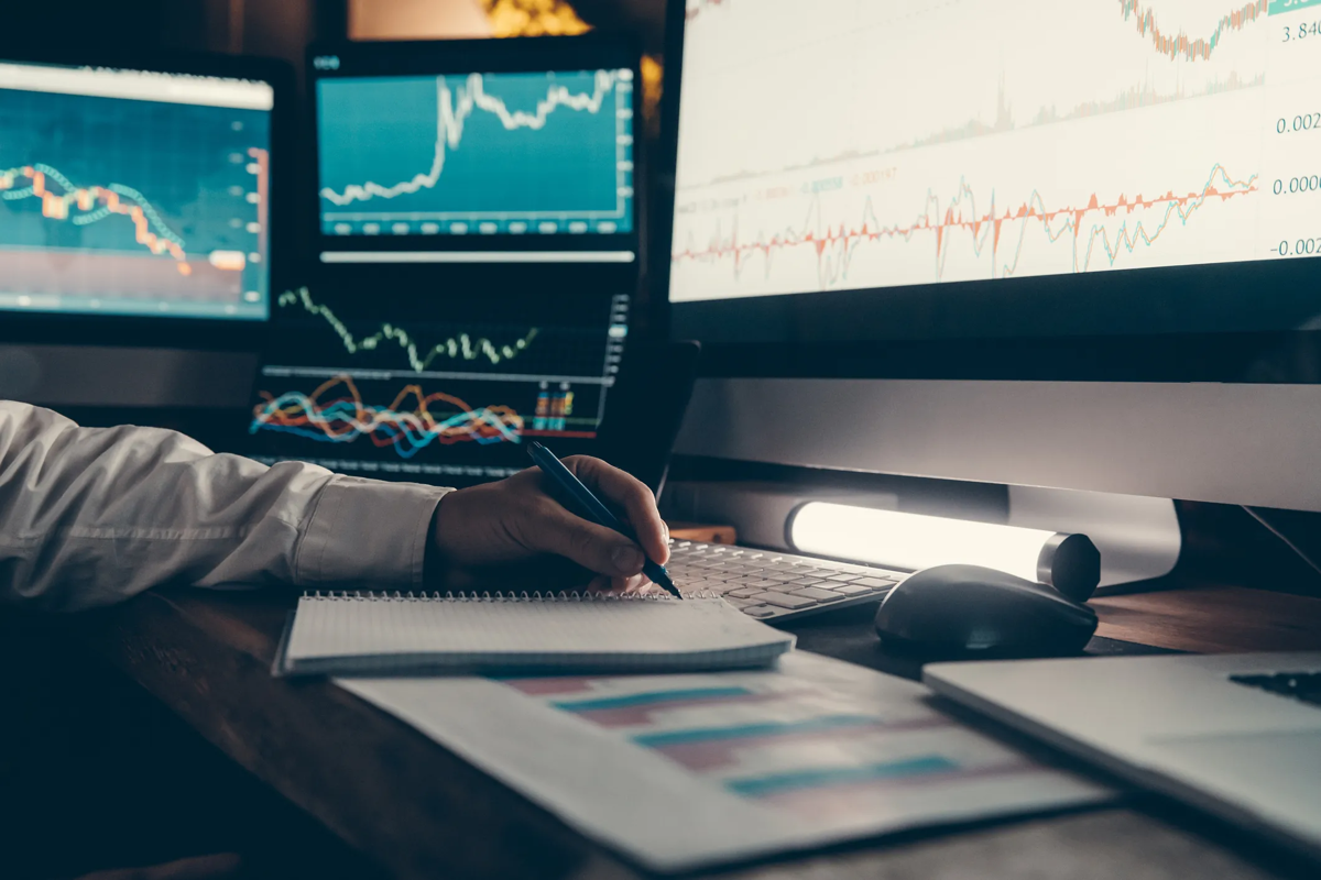 Hedge Fund Regulation Liberalization