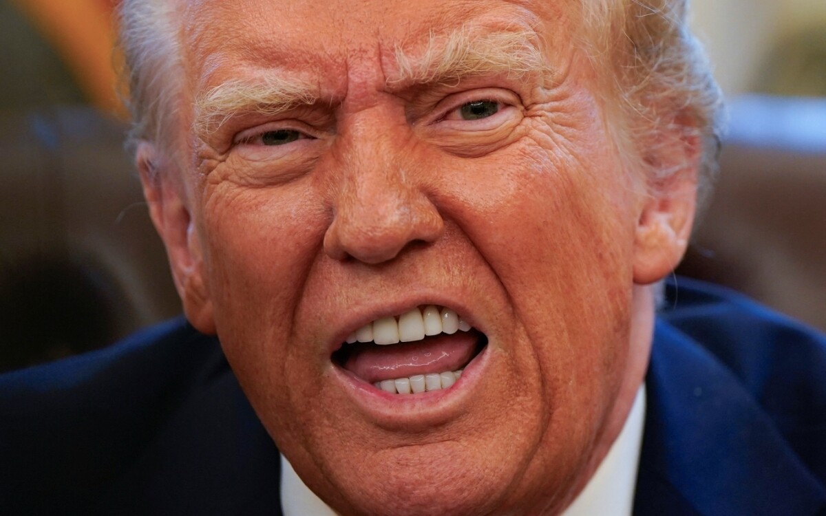 Трамп введет тарифы на Мексику и Канаду