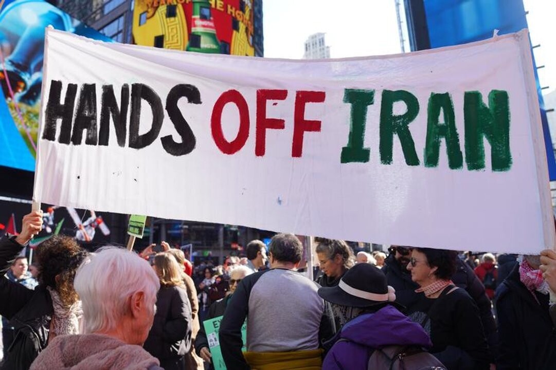 Thousands Protest U.S. War with Iran