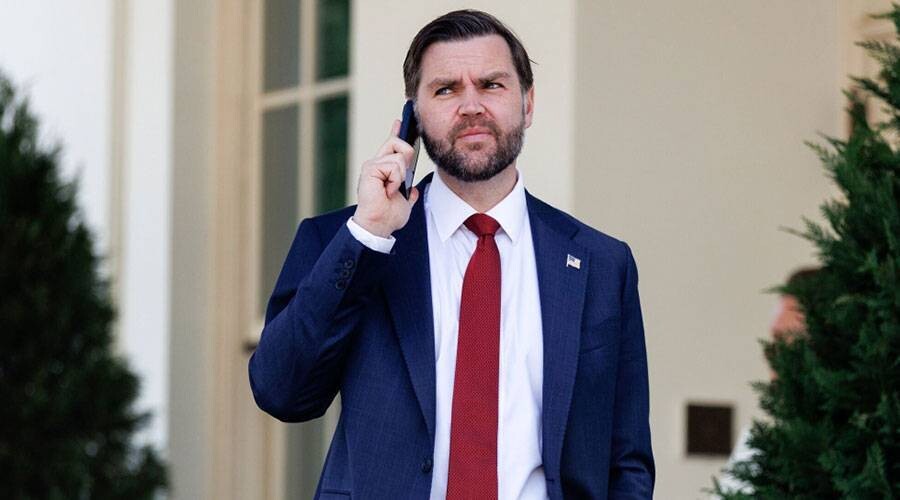 Трамп поручил Вэнсу расследовать мошенничество в штатах