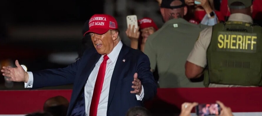 Поддержка испаноязычных избирателей смещается в сторону Трампа