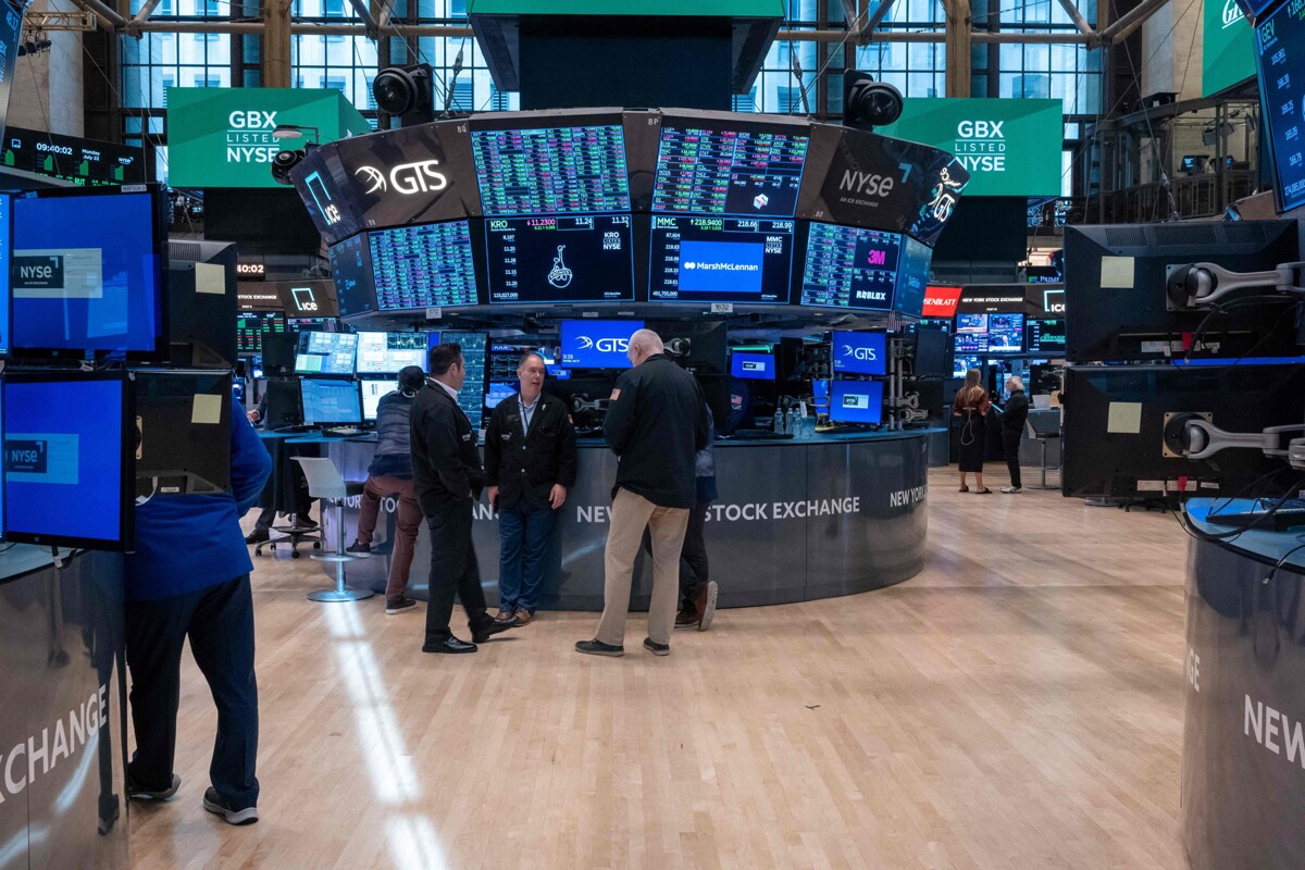 Акции США падают на фоне ожидания отчета по занятости