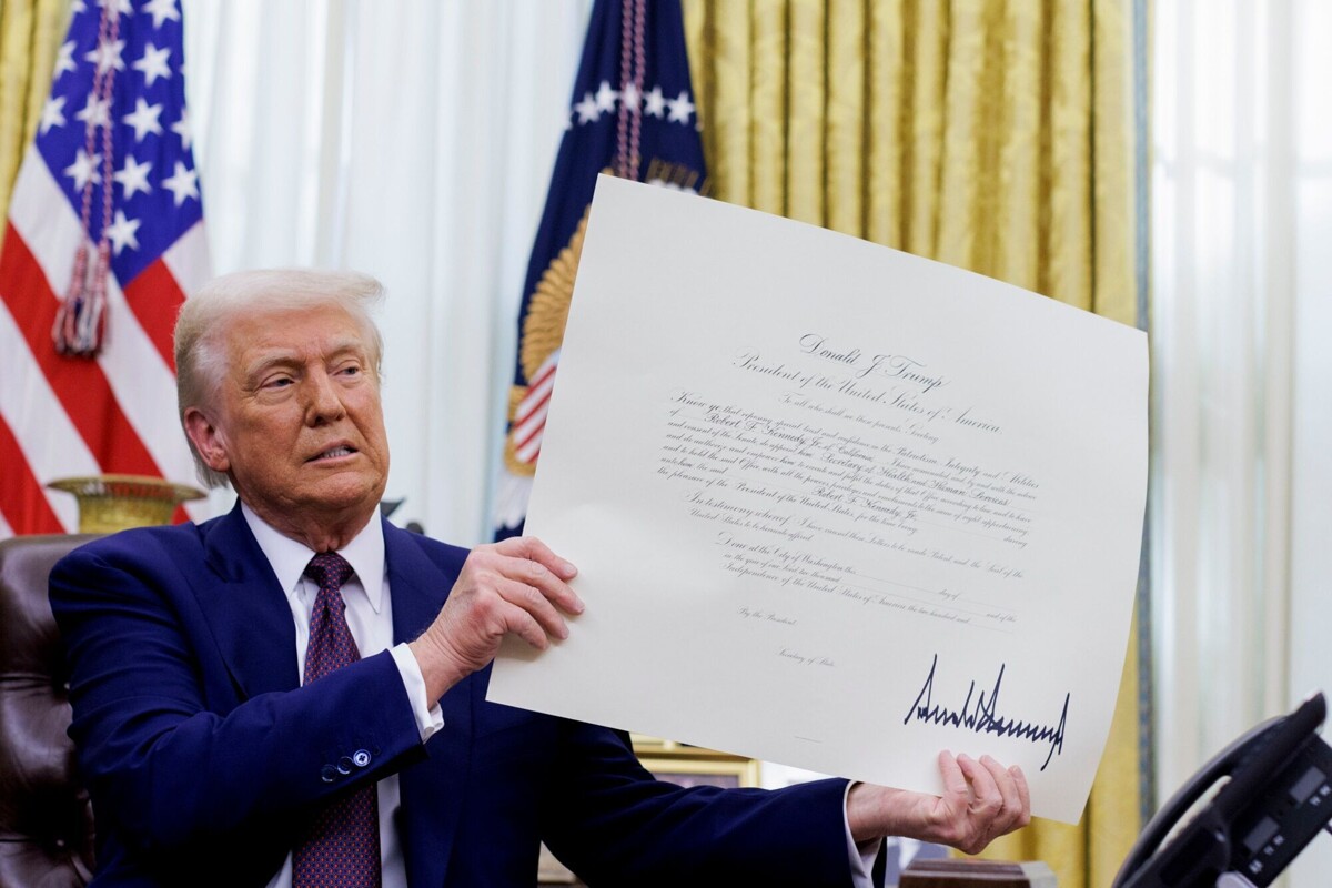 Federal Judge Orders Trump Administration to Resume