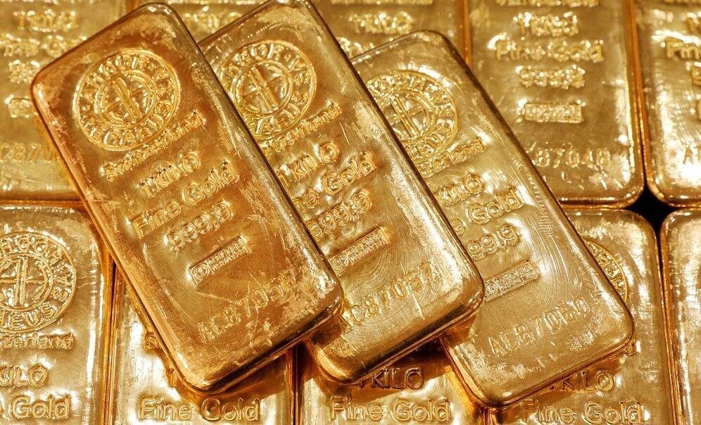 Фьючерсы на золото достигли рекордной отметки в $2425 по мере роста драгоценных металлов