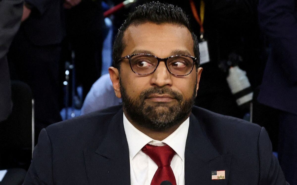 Iranian Hackers Breach FBI Director