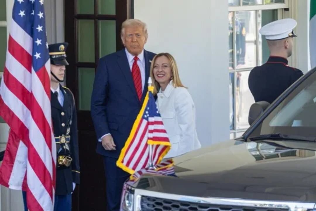 美国加速向中东部署军事力量