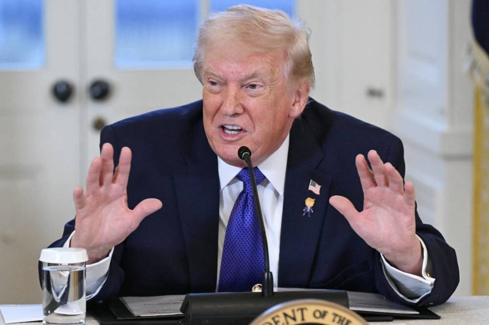 Trump Calls for Credit Card Interest Rate Cap