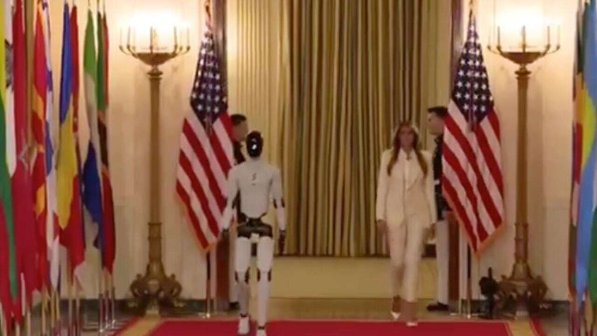 Melania Trump Introduces Robot at White House Summit