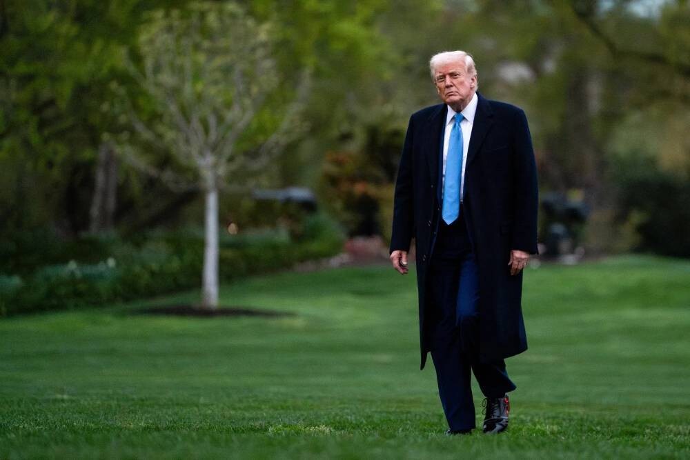 Трамп подписывает указ о федеральном финансировании