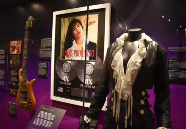 At a Key Moment for her Family, the Selena Exhibit Brings Together Intimate Objects