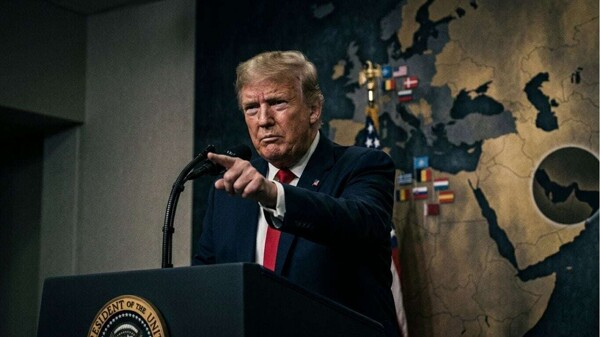 Trump Threatens Iran and Promises to Restore Oil Supplies Through Strait of Hormuz