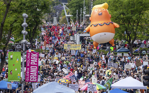 Massive Protests in the US Against Trump's Policies