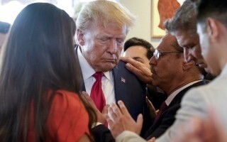 Трамп критикует американскую судебную систему во время судебного слушания