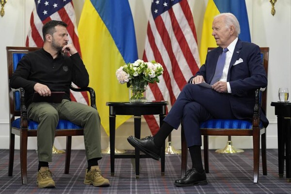 Президент Байден объявляет о новой военной помощи для Украины