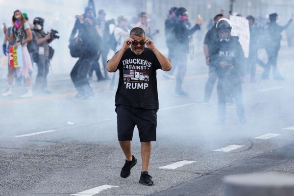 Over 80 Protesters Detained in 'No Kings' Rallies Against Trump