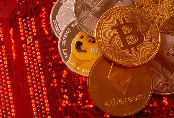 Рынок криптовалют растет на фоне спекуляций об одобрении SEC