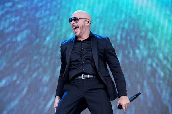 '2 На Луну' - Pitbull, Ne-Yo и Afrojack запускают тур 'Вечеринка После Темноты'