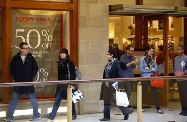 US Inflation Remains at 2.4% in February