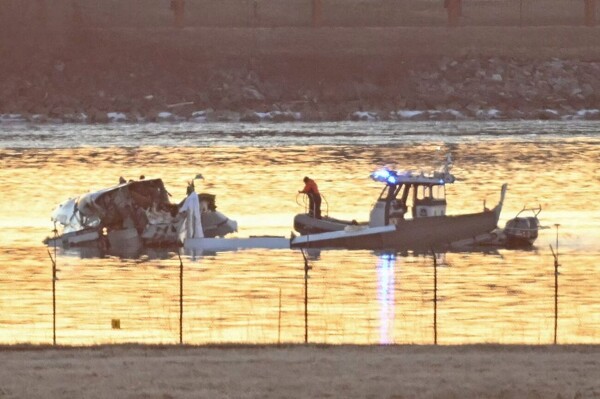 Tragedy in Washington, D.C. as Plane Crashes with No Survivors