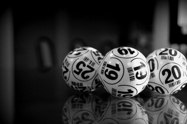 Пара выиграла $2 миллиона в лотерее Powerball с повторяющимися билетами