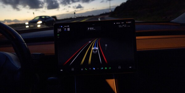 Судья США разрешил иск против Tesla об обмане практики