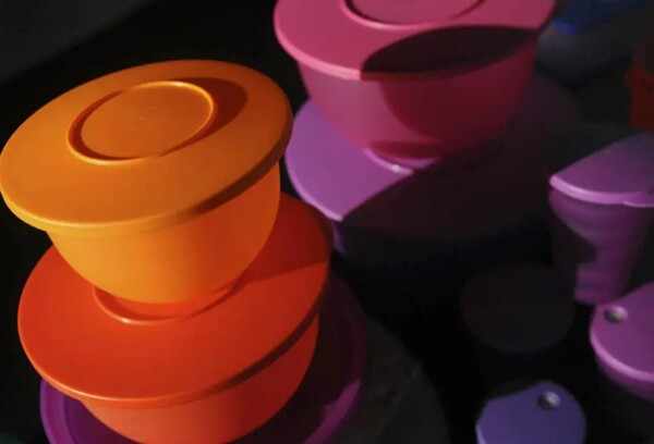 Tupperware сообщает о убытках в IV квартале на фоне подготовки к банкротству