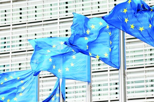 European Commission urges US to comply with trade agreement