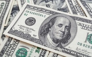 Dollar Decline Signals Trade Policy Shifts | Ours Abroad News
