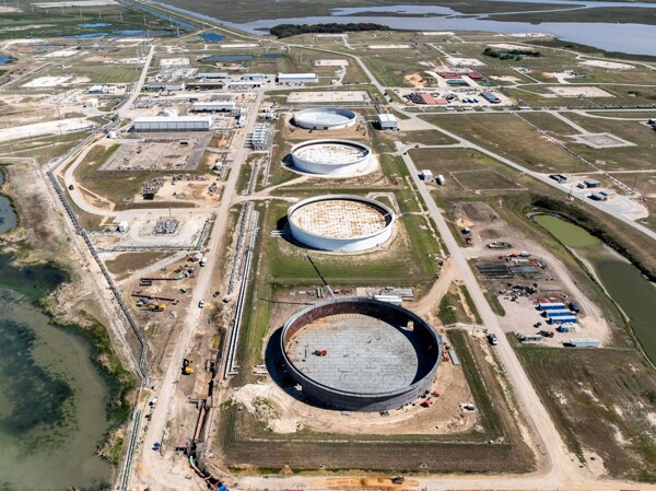 Oil Futures Losses Narrow as US Demand Rises
