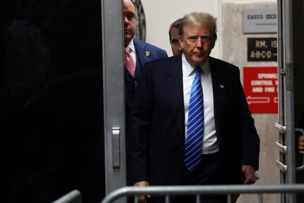 Атаки Дональда Трампа на судей порождают угрозы насилия