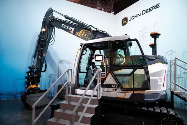 John Deere опровергает утверждения Трампа о производстве в Мексике
