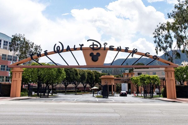 Disney и Warner Bros. Discovery запустят совместный стриминговый сервис этим летом