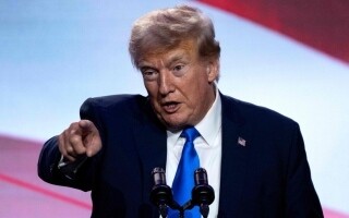 Команда защиты Трампа завершила допрос свидетелей в уголовном процессе