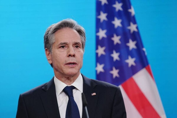Госсекретарь США начинает азиатский тур для подтверждения доминирования