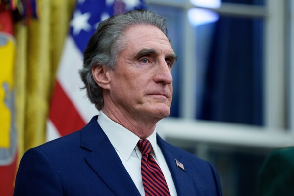 U.S. Secretary of the Interior Arrives in Venezuela