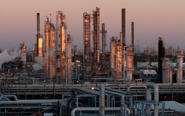 Инцидент с утечкой химических веществ на заводе Pemex в Дир-Парке