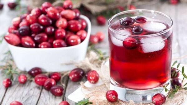 Польза клюквы: красное золото для здоровья кожи
