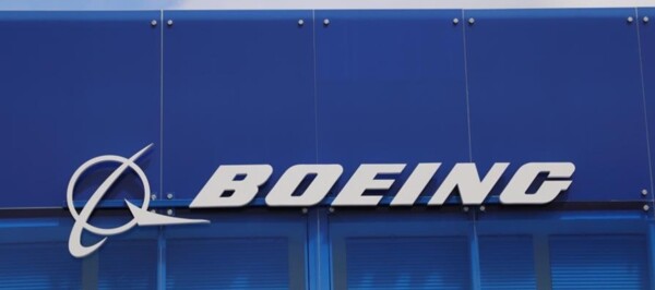 Boeing предлагает повышение зарплаты на 30% на фоне продолжающейся забастовки